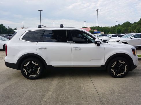 Used 2024 Kia Telluride S w/ S Sunroof Package FWD image 23