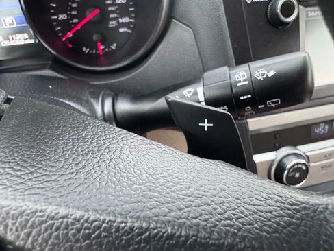 Used 2017 Subaru Outback 2.5i image 31