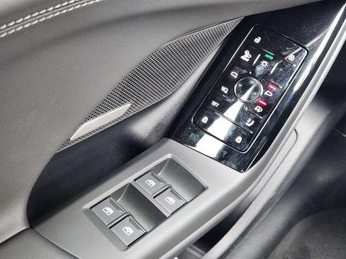 New 2027 Audi A6 e-tron Prestige AWD/4WD image 25