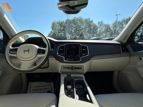 Used 2025 Volvo XC90 T8 Plus w/ Protection Package image 30