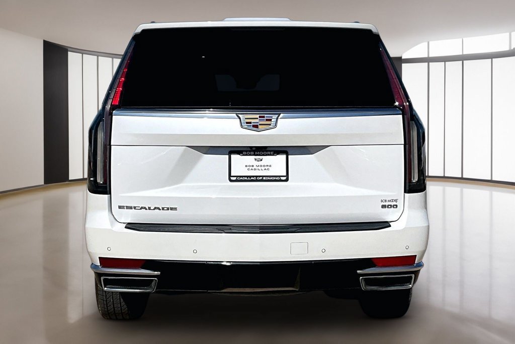 Used 2023 Cadillac Escalade ESV Premium Luxury w/ LPO, Floor Liner Package AWD/4WD image 4