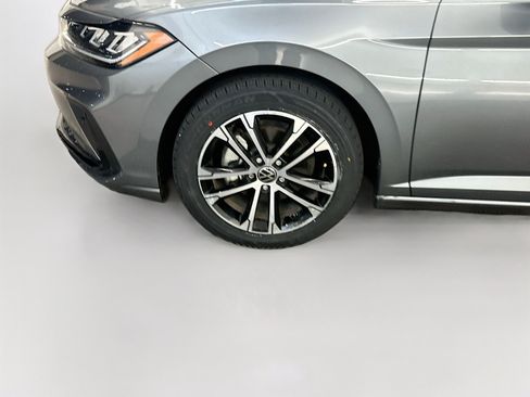 Used 2025 Volkswagen Jetta Sport FWD image 11