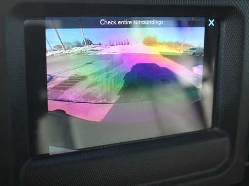 Certified 2022 Jeep Gladiator Willys image 25