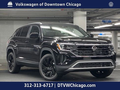 New 2026 Volkswagen Atlas Cross Sport SE image 2