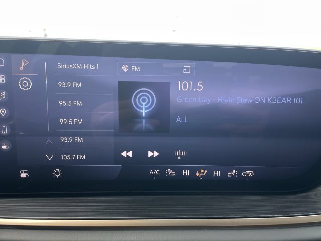 Used 2024 Buick Envision Avenir AWD/4WD image 16