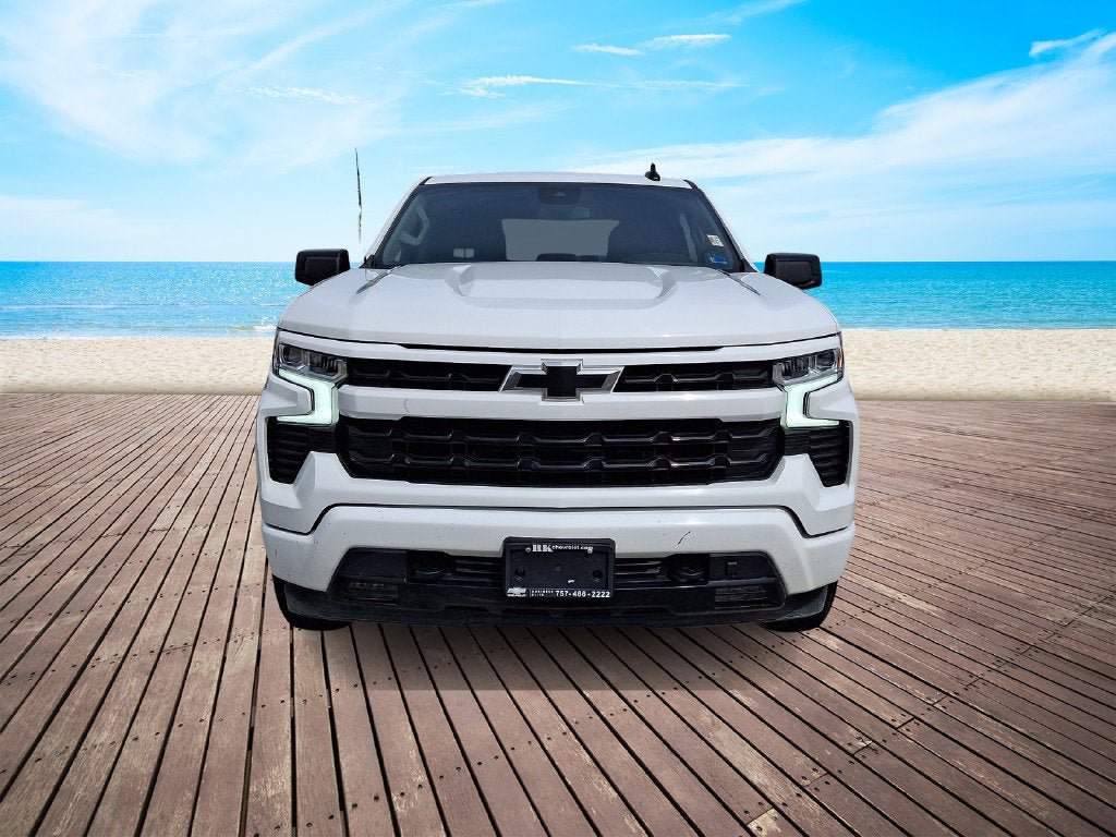 Used 2025 Chevrolet Silverado 1500 RST w/ Z71 Off-Road Package AWD/4WD image 2
