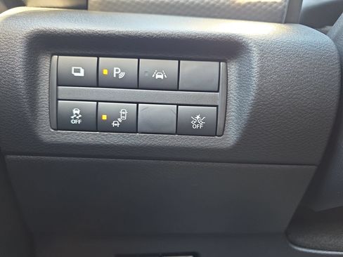 Certified 2025 Nissan Kicks Play S FWD image 20