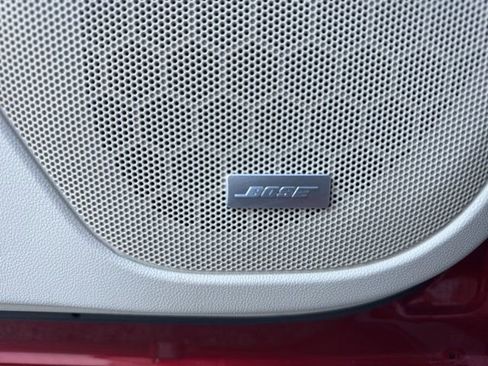 Used 2022 GMC Acadia Denali w/ Denali Ultimate Package image 38