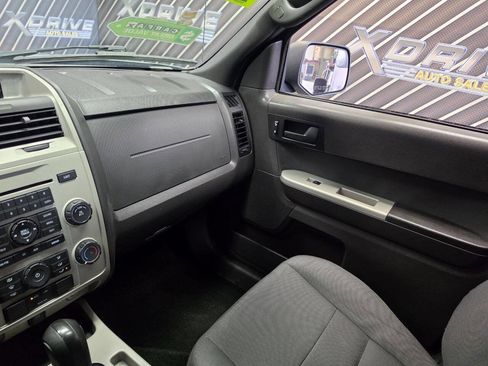 Used 2011 Ford Escape XLT FWD image 15