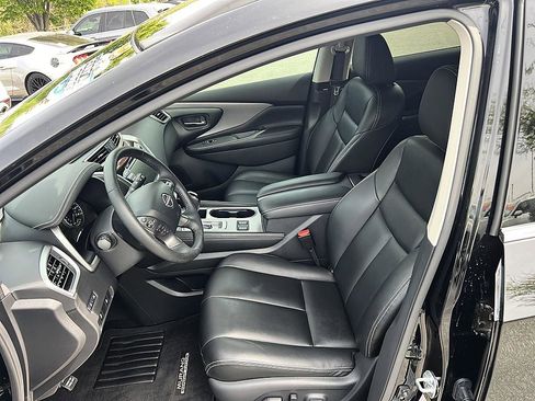 Certified 2024 Nissan Murano SV w/ SV Midnight Edition Package image 12
