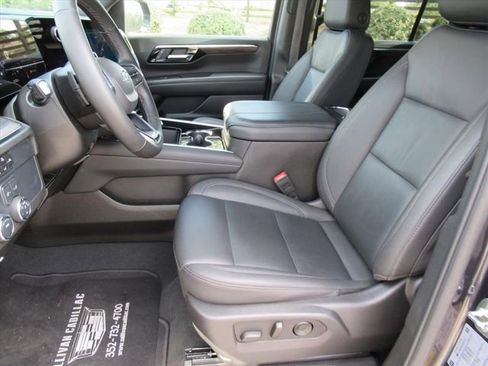 Used 2025 Chevrolet Tahoe Z71 image 16