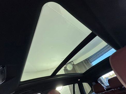 Used 2023 BMW X3 sDrive30i w/ M Sport Package image 12