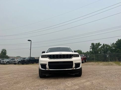 Used 2021 Jeep Grand Cherokee L Limited AWD/4WD image 4