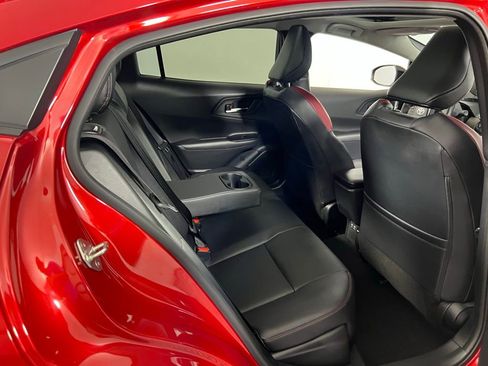 Used 2024 Toyota Prius Prime Premium image 34