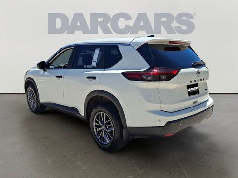 Used 2024 Nissan Rogue S AWD/4WD image 4