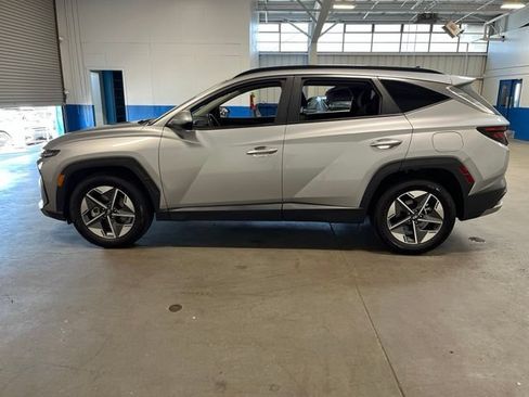 Used 2025 Hyundai Tucson SEL FWD image 6