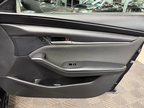 Used 2020 MAZDA MAZDA3 Sedan FWD image 53