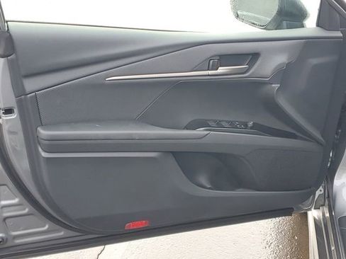 New 2026 Toyota Camry SE image 9