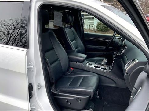 Used 2020 Jeep Grand Cherokee Limited w/ Trailer Tow Group IV image 8