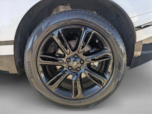 Used 2022 Land Rover Range Rover Velar R-Dynamic S image 25