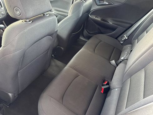 Used 2025 Chevrolet Malibu RS FWD image 6