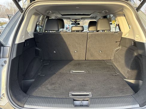 Used 2023 Nissan Rogue Platinum w/ Platinum Premium Package image 24