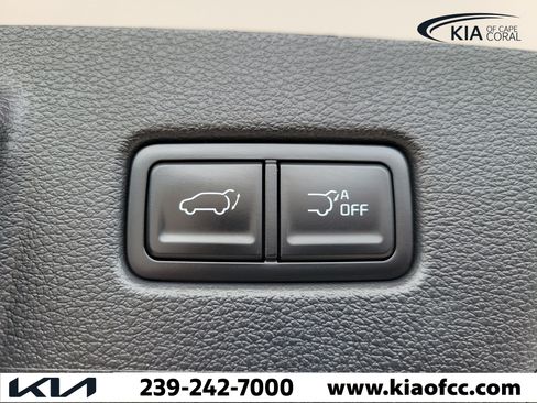 Certified 2025 Kia Telluride S FWD image 12