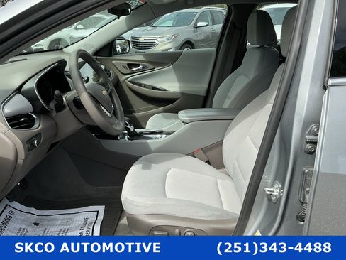Used 2023 Chevrolet Malibu LT image 11