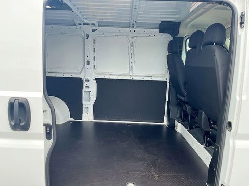 Used 2025 RAM ProMaster 1500 w/ Convenience Group FWD image 22