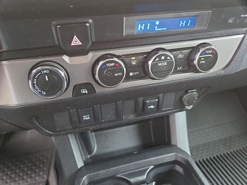 Certified 2022 Toyota Tacoma SR image 23