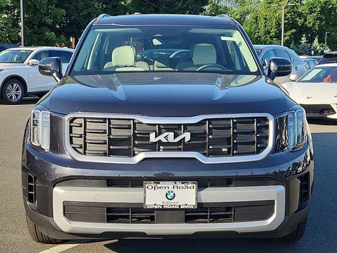 Used 2025 Kia Telluride S AWD/4WD image 2