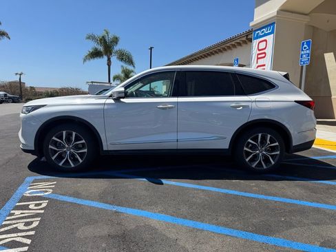 Used 2023 Acura MDX FWD w/ Technology Package image 2