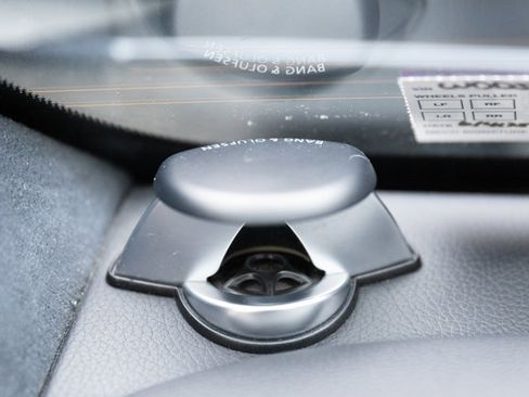 Used 2015 Mercedes-Benz SL 63 AMG w/ Driver Assistance Package image 83