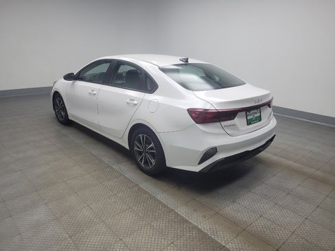 Used 2024 Kia Forte LXS w/ LXS Technology Package FWD image 3