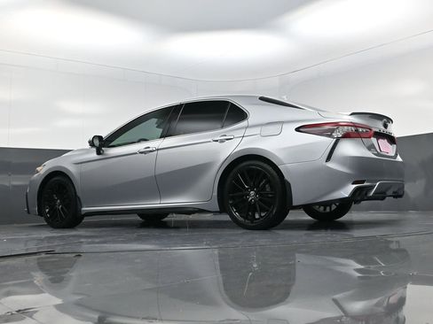 Used 2021 Toyota Camry XSE image 23