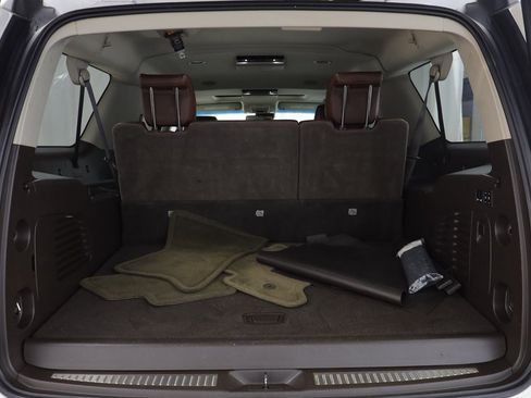 Used 2016 Chevrolet Suburban LTZ image 20