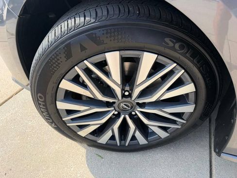 Used 2025 Nissan Altima 2.5 SV FWD image 25