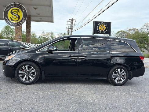 Used 2015 Honda Odyssey Touring image 3