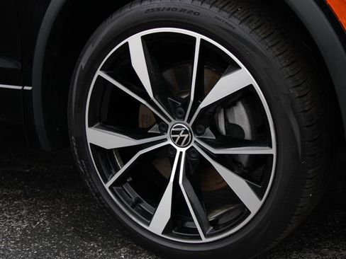 Used 2023 Volkswagen Tiguan SEL R-Line AWD/4WD image 34