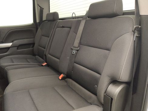 Used 2018 Chevrolet Silverado 1500 LT w/ LT Eassist Package RWD image 18