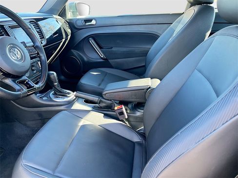 Used 2018 Volkswagen Beetle 2.0T Coast image 20