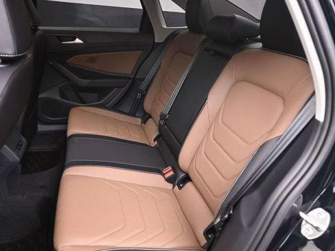 New 2026 Volkswagen Jetta SEL image 11