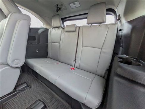 New 2026 Toyota Highlander Platinum image 16