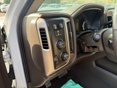 Used 2019 GMC Sierra 2500 Denali w/ Duramax Plus Package AWD/4WD image 10