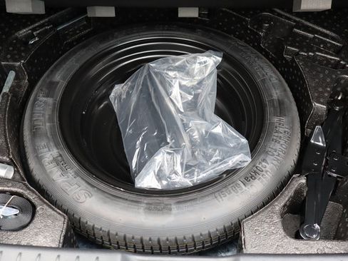 Certified 2025 MAZDA CX-30 AWD 2.5 S w/ Preferred Package image 22