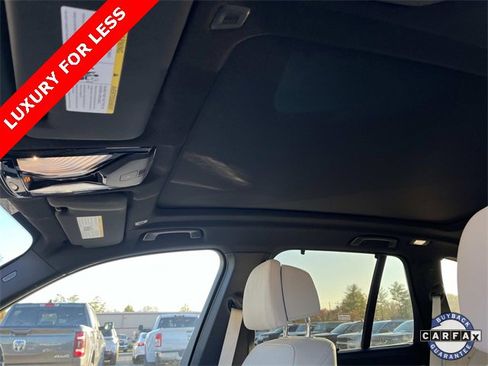 Used 2021 BMW X5 xDrive40i w/ Premium Package image 28