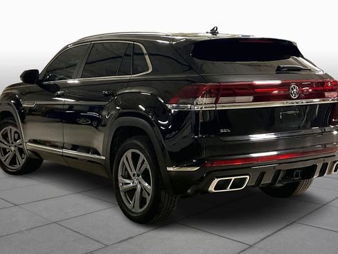 Used 2024 Volkswagen Atlas Cross Sport SEL R-Line image 11