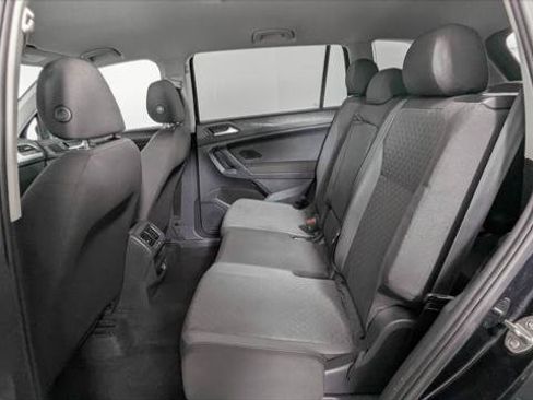 Used 2018 Volkswagen Tiguan S FWD image 17