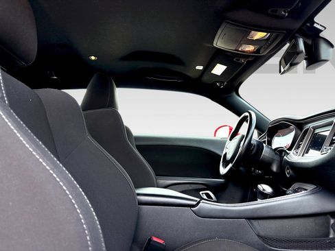 Used 2023 Dodge Challenger GT image 11