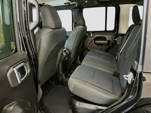 Used 2024 Jeep Wrangler Sport S image 28